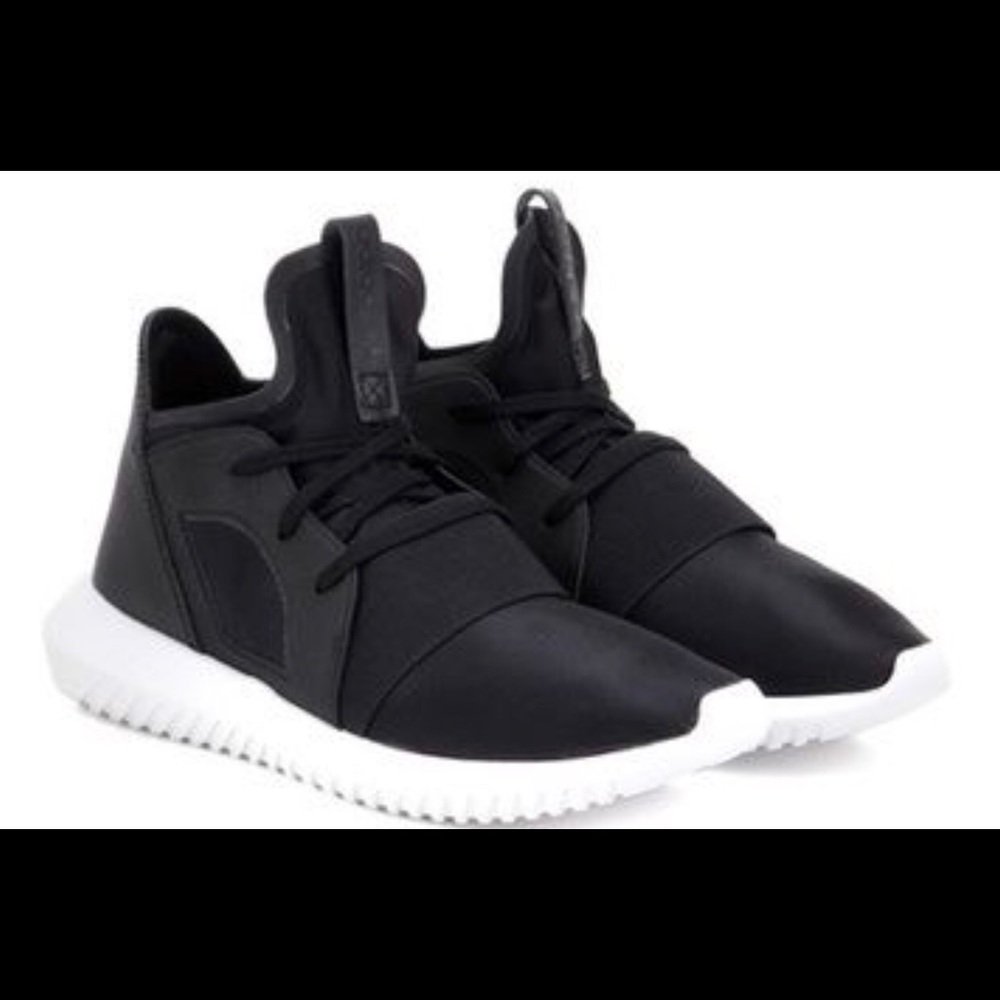ADDIDAS SNEAKERS